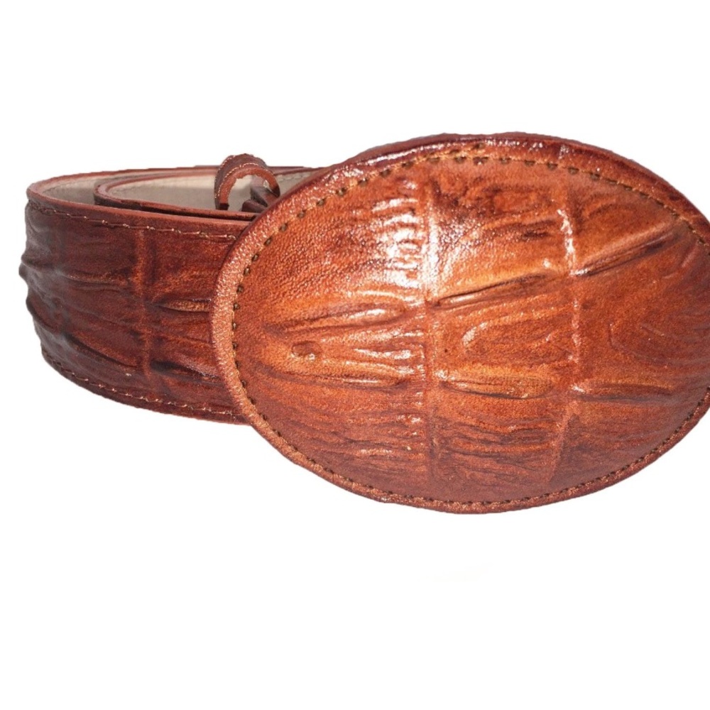 Elegant Brown Belt with Polished Finish